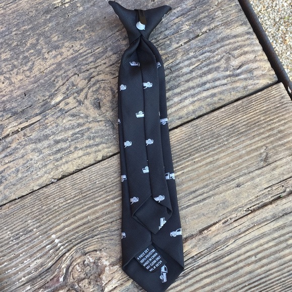 Boys Sz 5 -Three Piece Dress Outfit - Picture 3 of 8